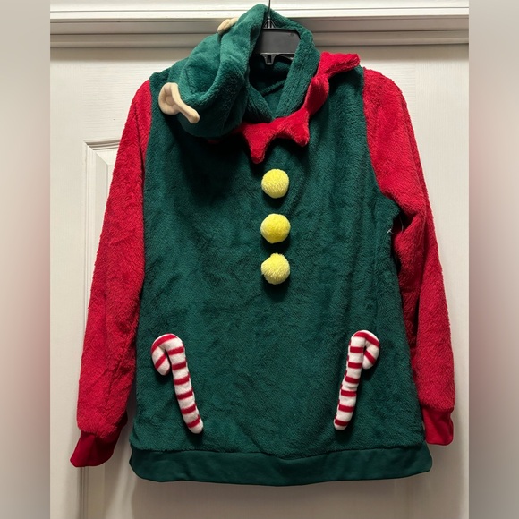 Lot of 5 Christmas Shirts, Sizes XL - XXL, New, $20 for the entire lot - Picture 1 of 5